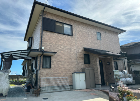 松阪市住宅で行った外壁塗装工事の着工～完工までの現場の様子をご紹介します