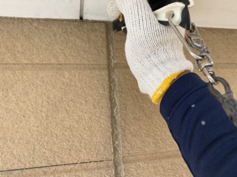 松阪市小野江町でシーリング打ち替え工事と屋根塗装